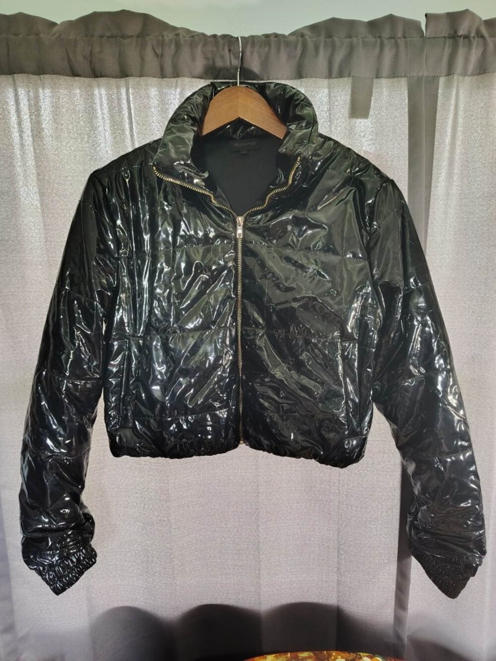 Black Shiny Bomber Puffer Jacket Girls Large 36 Point 5